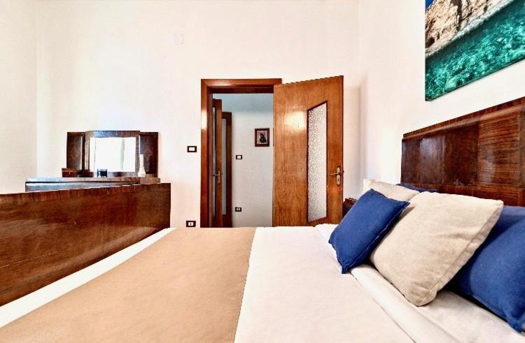 Apartament La Casa Di Julia Lecce Zewnętrze zdjęcie