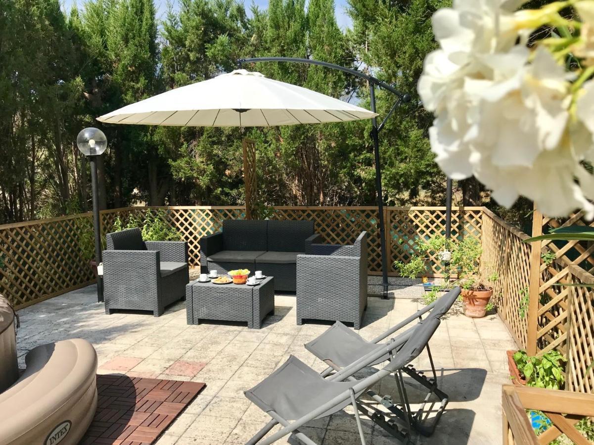 Apartament La Casa Di Julia Lecce Zewnętrze zdjęcie